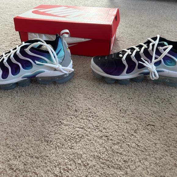 Nike Vapormax (Brand new) - Picture 5 of 6